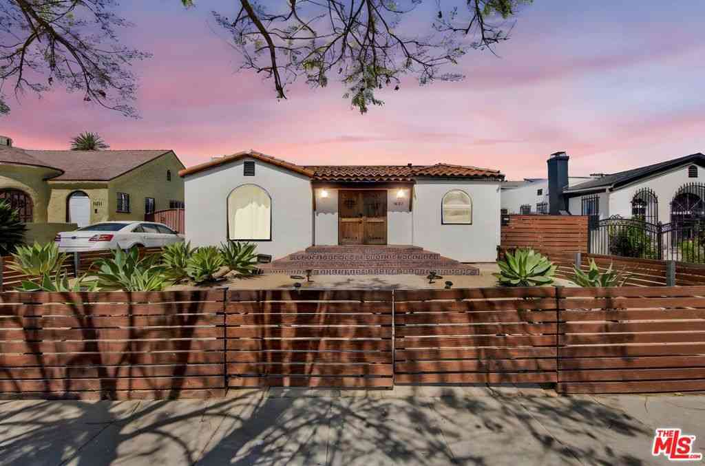 Homes For Sale - 1607 W 85th Street<br/> Los Angeles, CA 90047