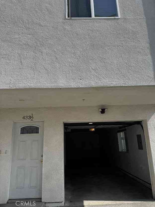 Multifamily For Rent - 433 1/2 E 30th<br/> Los Angeles, CA 90011