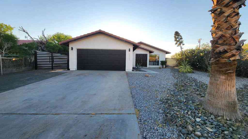 Homes For Sale - 15405 Avenida Mirola<br/> Desert Hot Springs, CA 92240