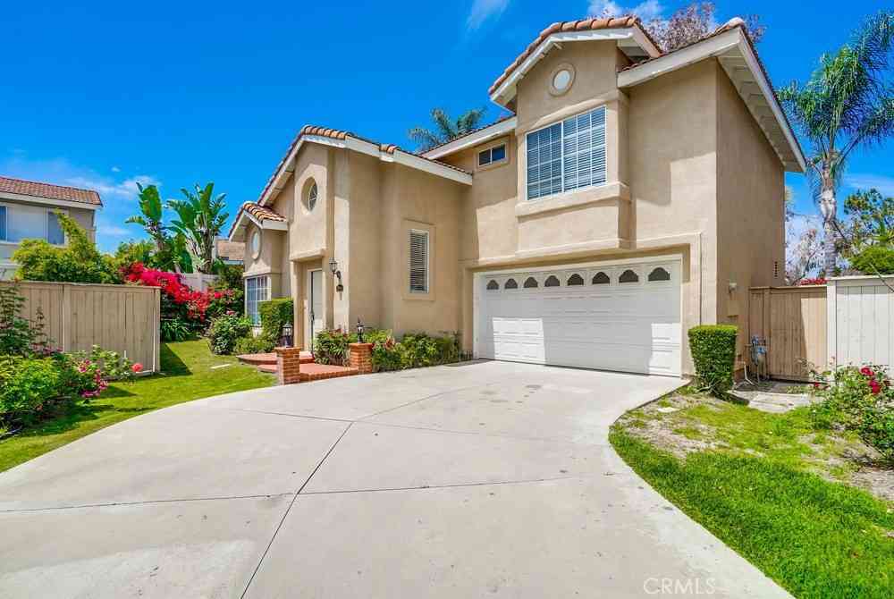 Homes For Sale - 24946 Via Denise<br/> Laguna Niguel, CA 92677