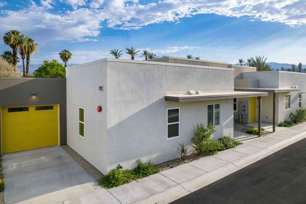 Condo For Rent - 74300 Country Club Drive #5001<br/> Palm Desert, CA 92260