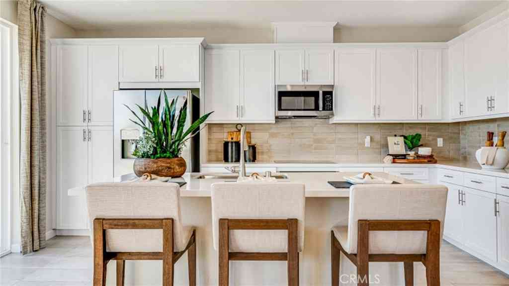 Condo For Sale - 2811 E Amberley Privado<br/> Ontario, CA 91762