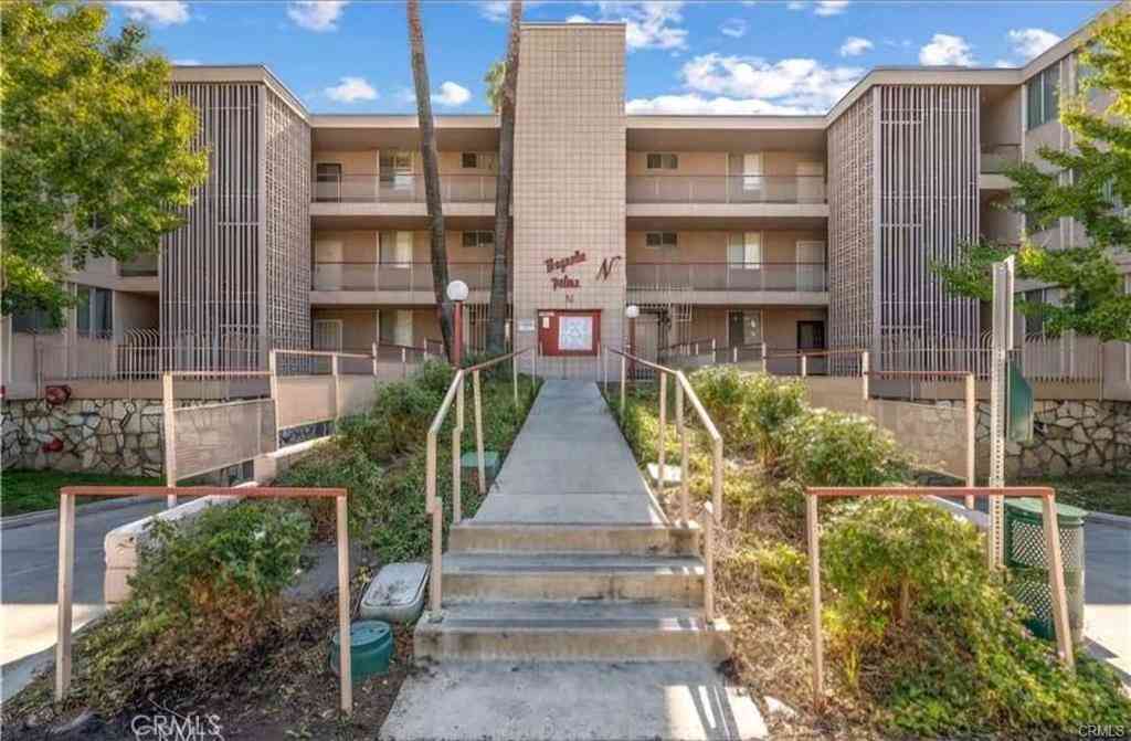 Condo For Sale - 6979 Palm Court #126H<br/> Riverside, CA 92506