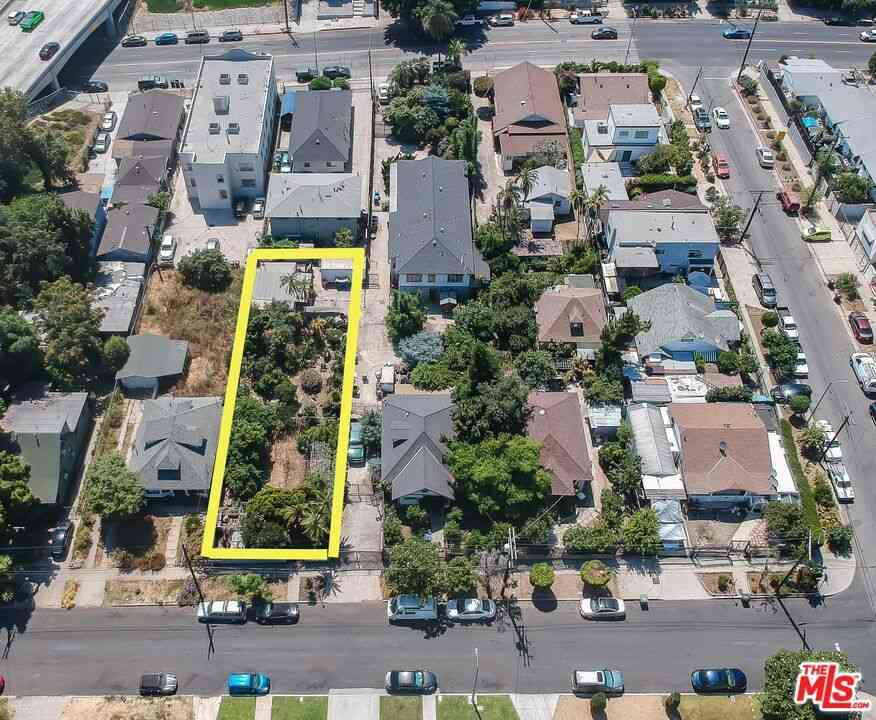Vacant Land For Sale - 439 N Commonwealth Avenue<br/> Los Angeles, CA 90004