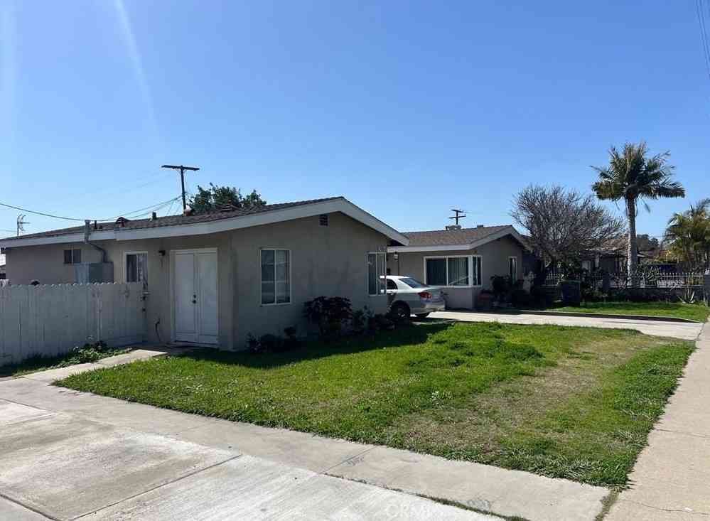 Homes For Sale - 508 W Edinger<br/> Santa Ana, CA 92707