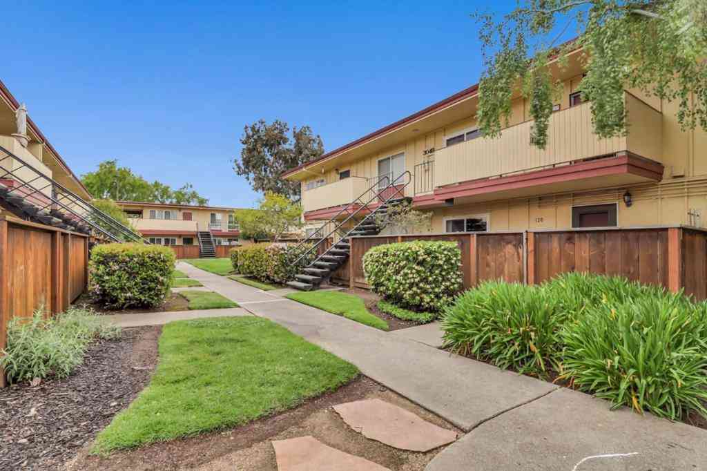 Condo For Sale - 3049 Los Prados Street #223<br/> San Mateo, CA 94403