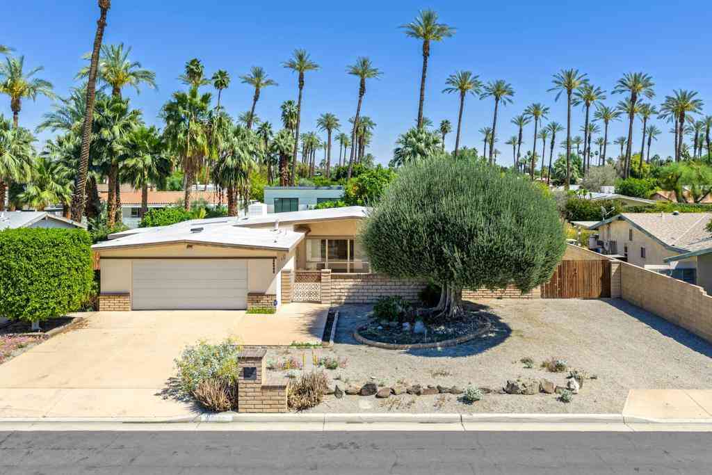 Homes For Sale - 36990 Ferber Drive<br/> Rancho Mirage, CA 92270