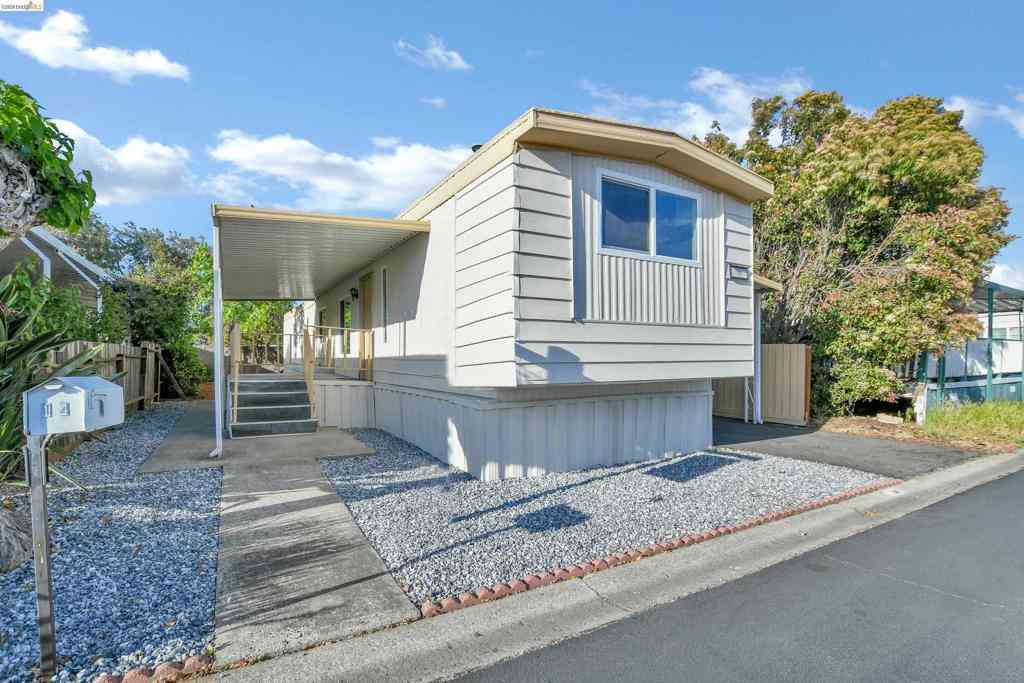 Mobile Home For Sale - 14 Del Rio<br/> Contra Costa County, Pittsburg, CA 94565