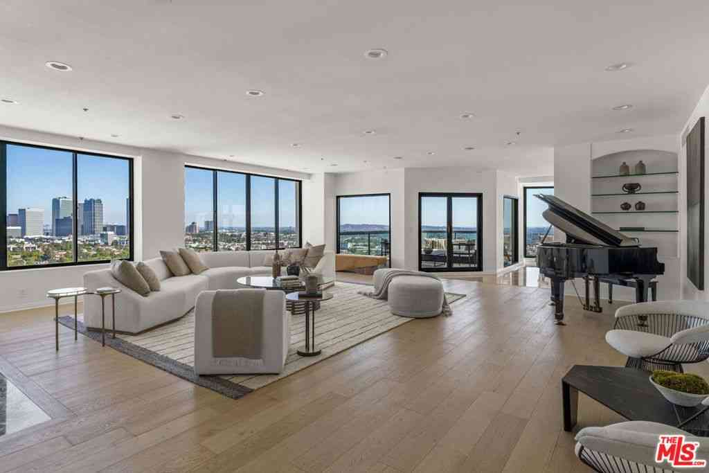 Condo For Sale - 10724 Wilshire Boulevard #1501<br/> Los Angeles, CA 90024
