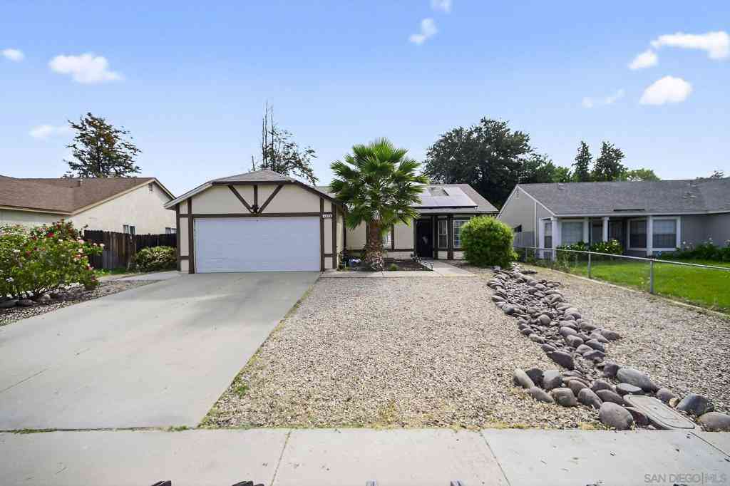 Homes For Sale - 1072 Violet Street<br/> Hemet, CA 92545
