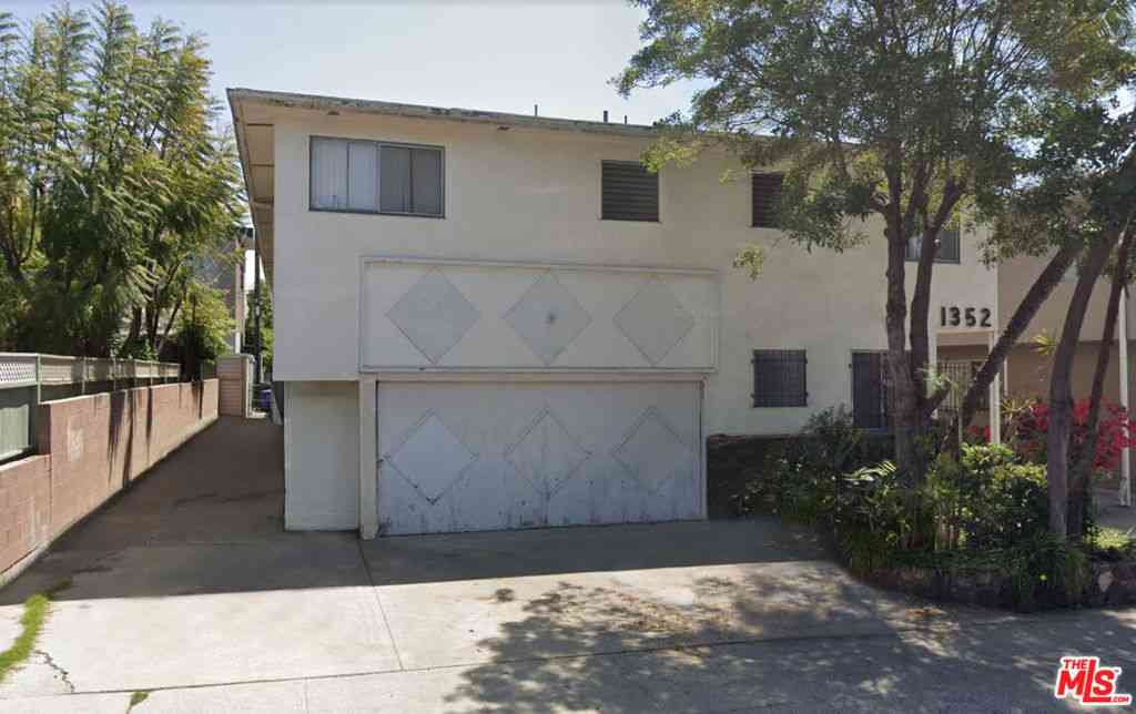 Apartment For Rent - 1352 N Citrus Avenue #3<br/> Los Angeles, CA 90028