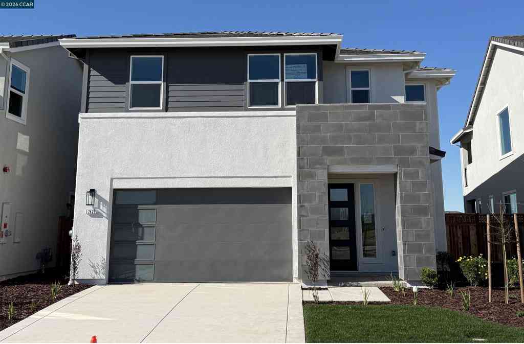Homes For Sale - 17429 Bushwick Lane<br/> Lathrop, CA 95330