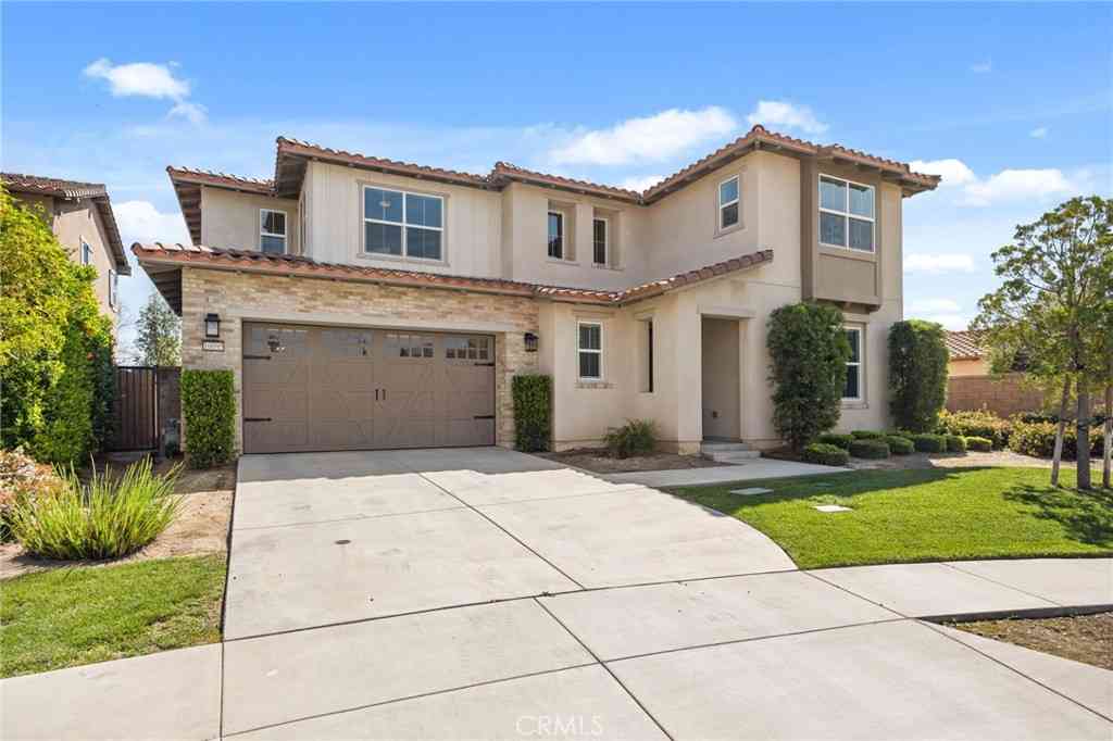 Homes For Sale - 10095 Goldenrod Ct.<br/> Rancho Cucamonga, CA 91701