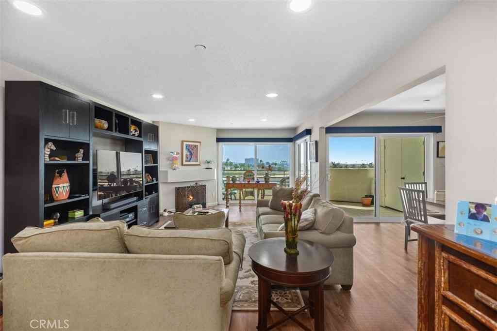 Condo For Sale - 280 Cagney Lane #209<br/> Newport Beach, CA 92656