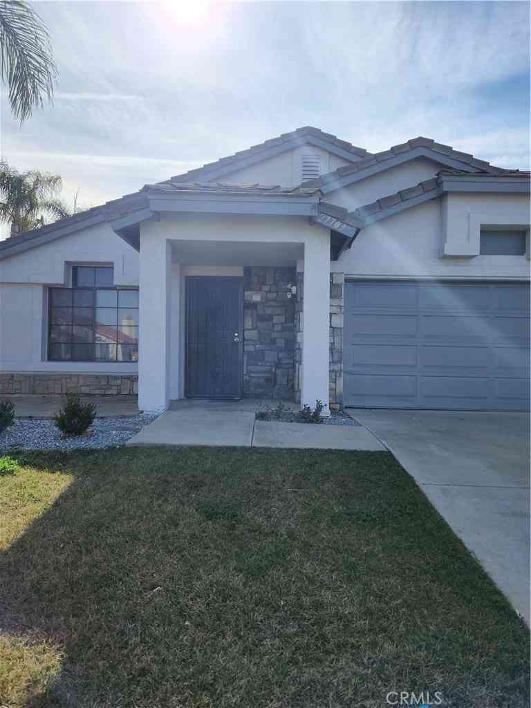 Homes For Rent - 27709 Camino Donaire<br/> Menifee, CA 92585