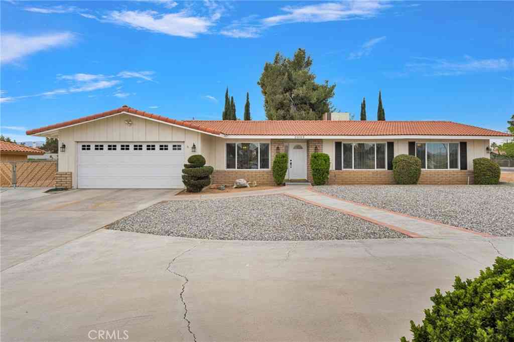 Homes For Sale - 20115 Shoshonee<br/> Apple Valley, CA 92307