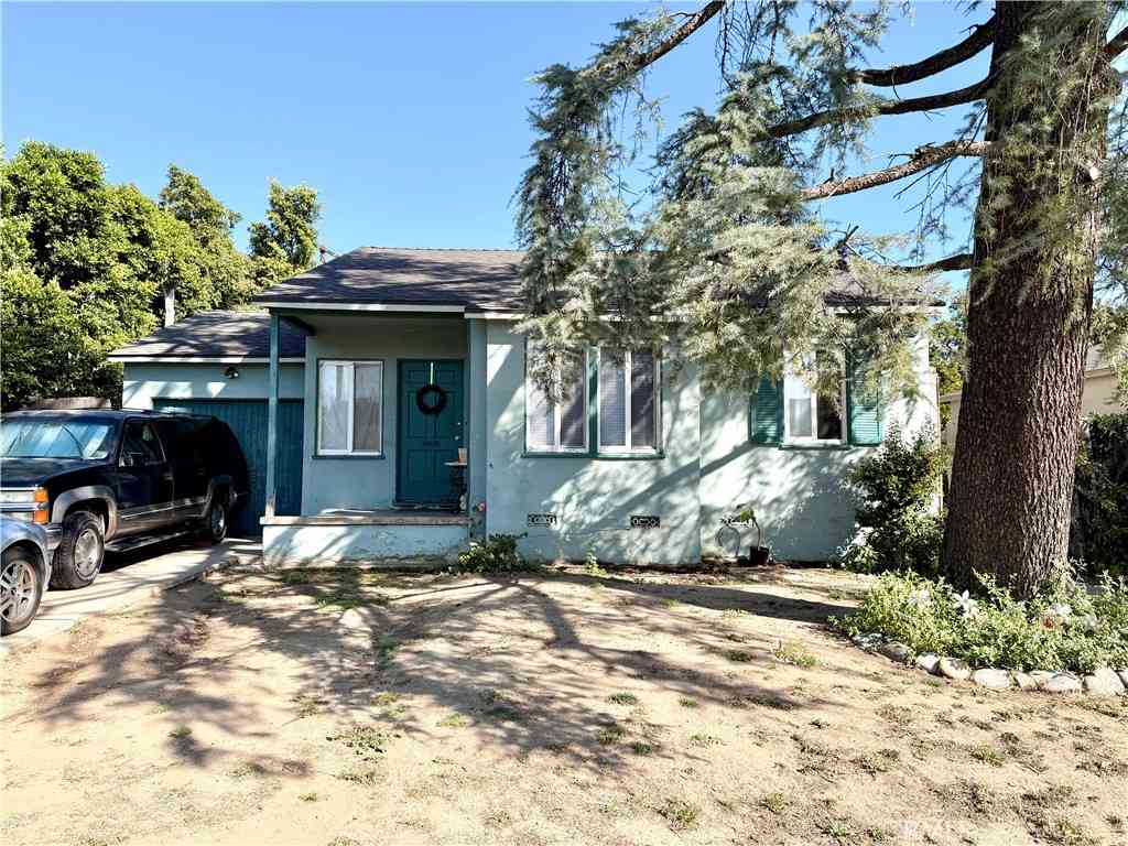 Homes For Sale - 14125 Lanark Street<br/> Panorama City, CA 91402