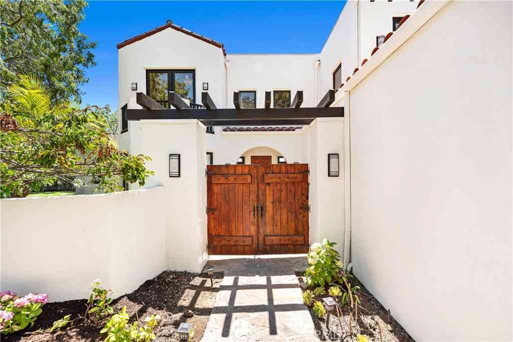 Homes For Rent - 1280 Morningside Drive<br/> Laguna Beach, CA 92651