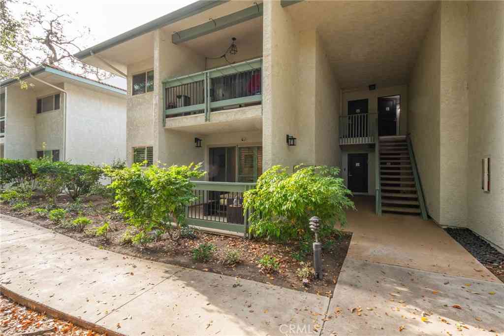 Condo For Rent - 23647 Park Capri #87<br/> Calabasas, CA 91302