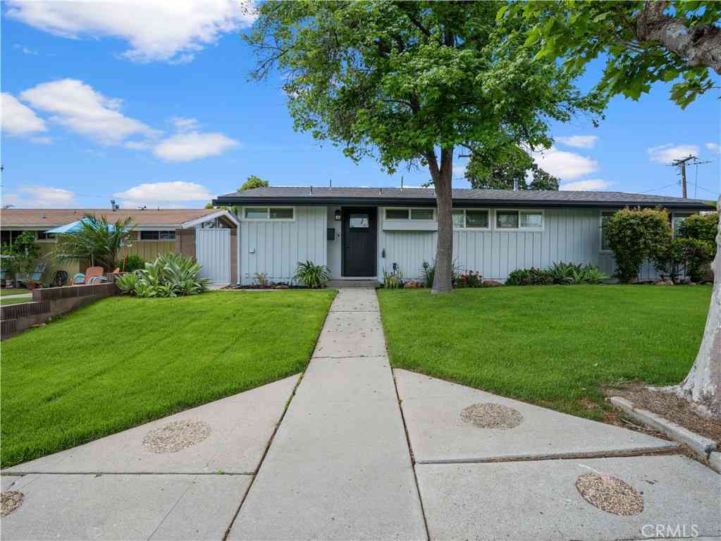 Homes For Sale - 10813 First Avenue<br/> Whittier, CA 90603