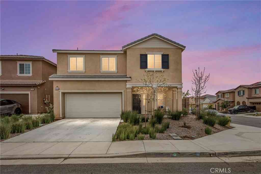 Homes For Sale - 11513 Hinton Court<br/> Beaumont, CA 92223