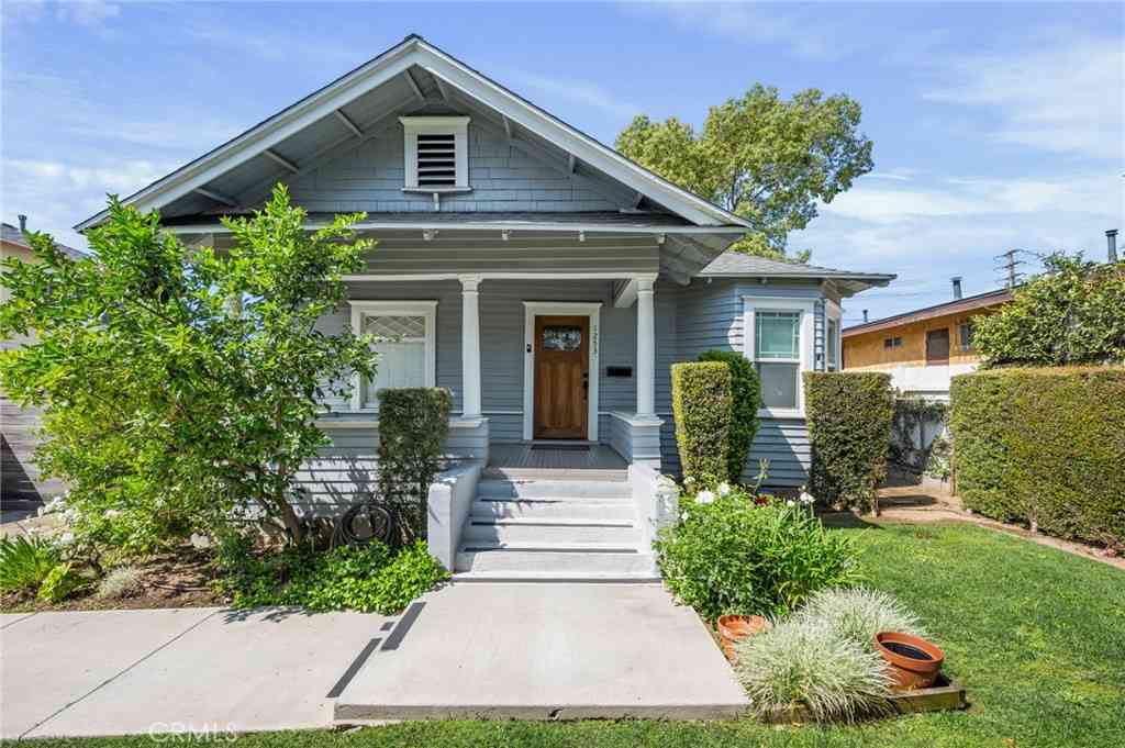 Multifamily For Sale - 1251 N Commonwealth<br/> Los Angeles County, Los Angeles, CA 90029