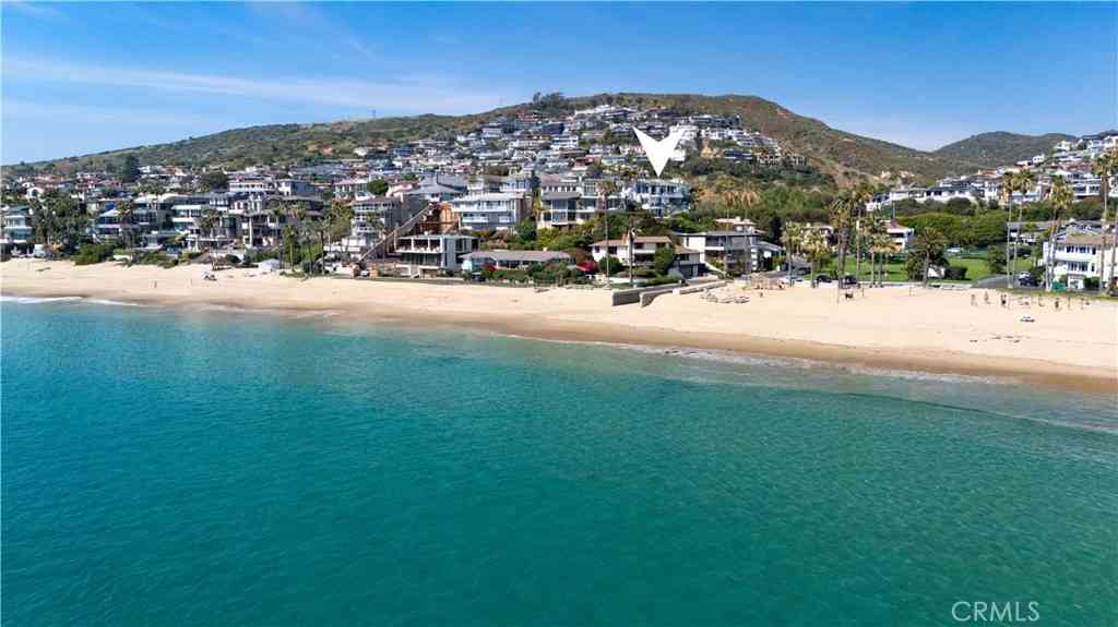 Homes For Sale - 86 Emerald Bay<br/> Laguna Beach, CA 92651