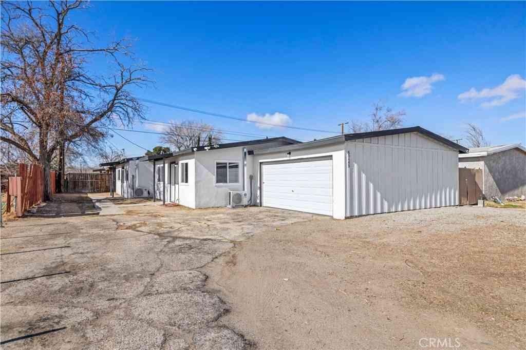 Multifamily For Sale - 45445 Cedar Ave.<br/> Lancaster, CA 93534