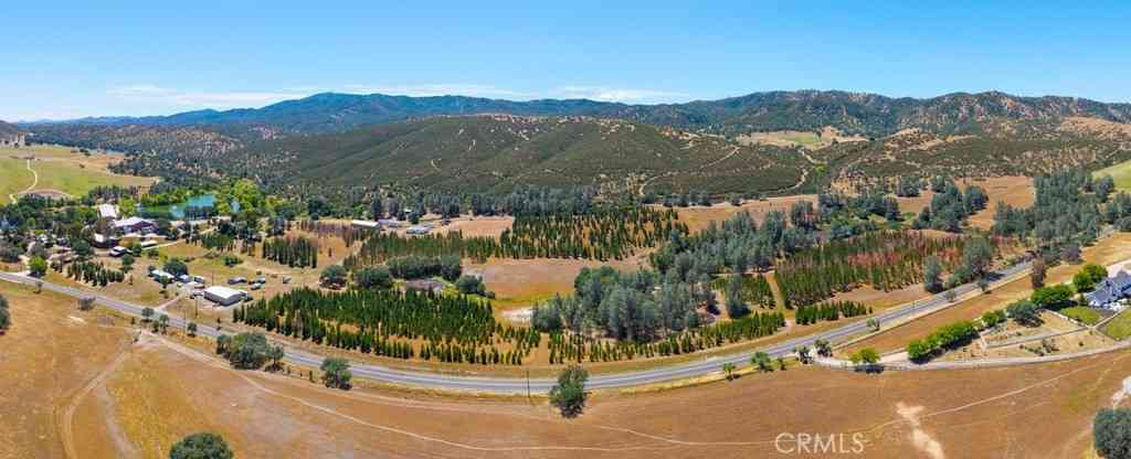 Homes For Sale - 705 Calf Canyon<br/> Creston, CA 93432