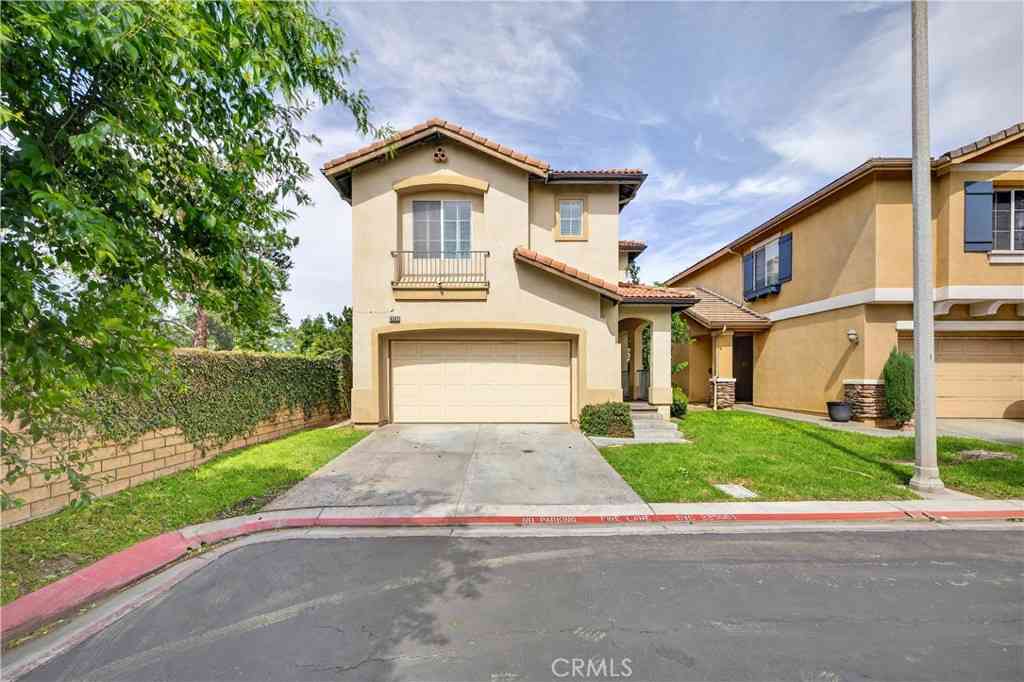 Homes For Sale - 4597 Bieber Court<br/> Riverside, CA 92505
