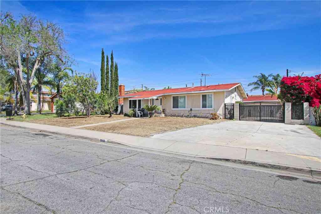 Homes For Sale - 1946 San Simeon<br/> Pomona, CA 91767