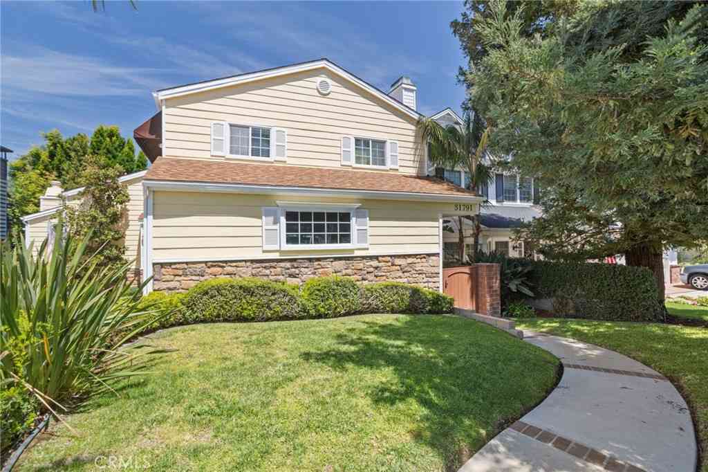 Homes For Sale - 31791 Via Perdiz<br/> Coto de Caza, CA 92679