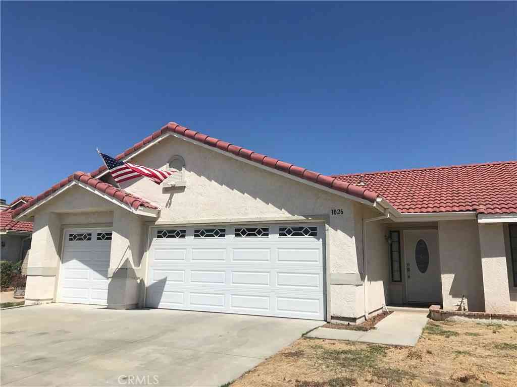Homes For Sale - 1026 Basalt Court<br/> Hemet, CA 92543