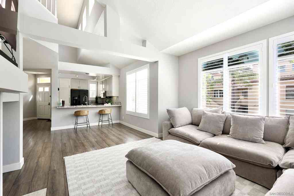 Condo For Sale - 3140 Castelar Court #202<br/> Corona, CA 92882