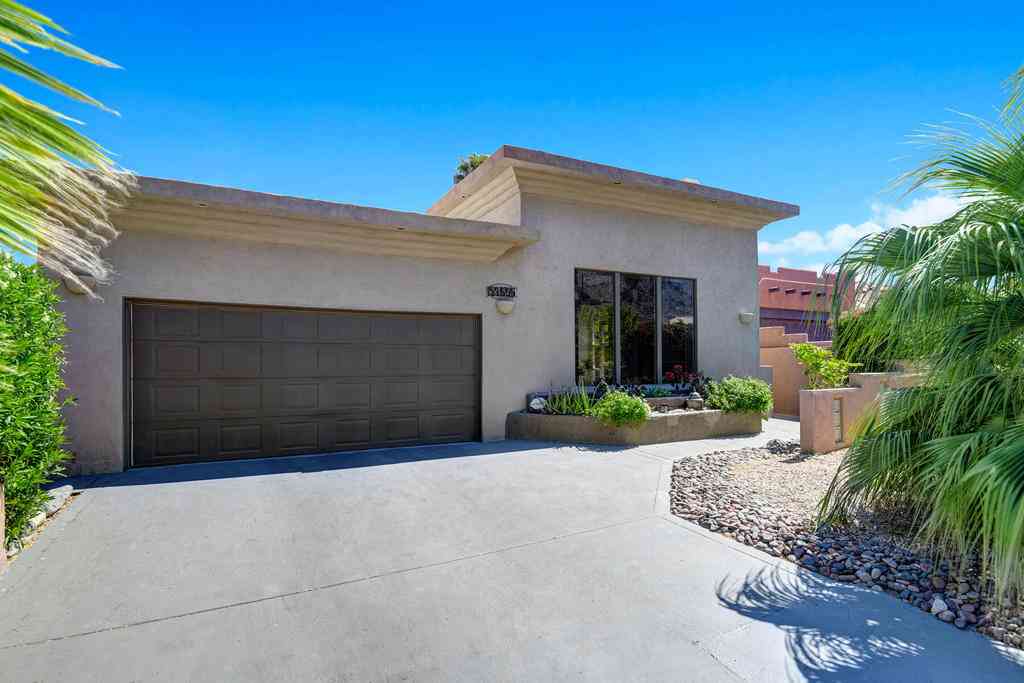 Homes For Sale - 53660 Avenida Juarez<br/> La Quinta, CA 92253