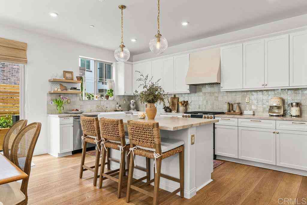 Townhouse For Sale - 1763 Laurelwood Way<br/> Oceanside, CA 92057