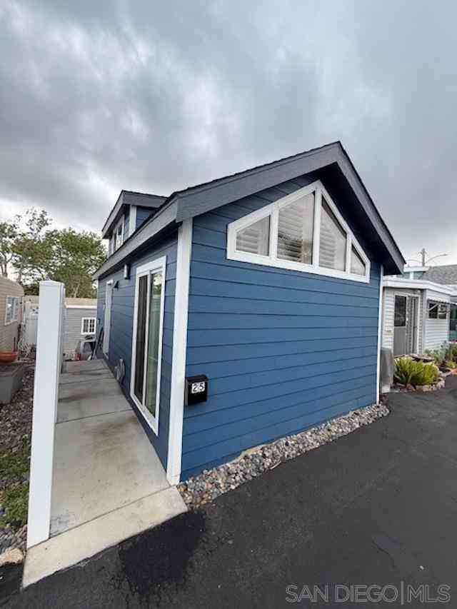 Mobile Home For Sale - 170 Diana St #SPC 25<br/> Encinitas, CA 92024