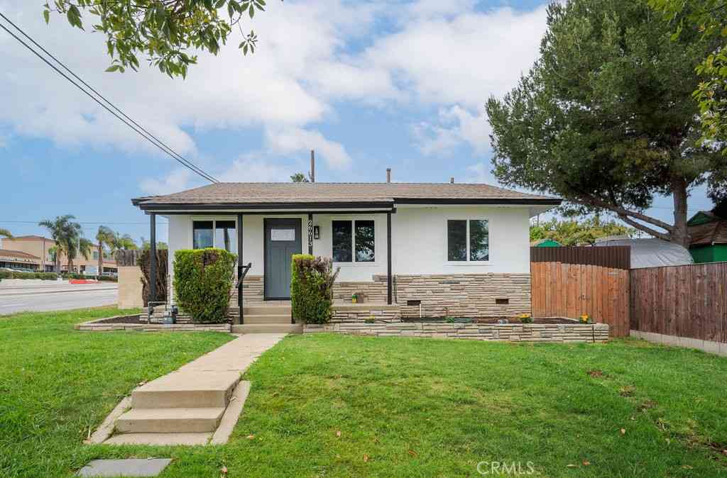 Homes For Sale - 26613 Leesdale Avenue<br/> Harbor City, CA 90710