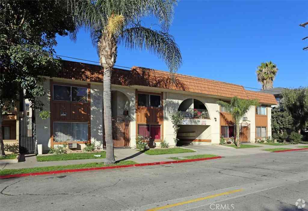 Homes For Sale - 1416 N Spurgeon Street<br/> Santa Ana, CA 92701