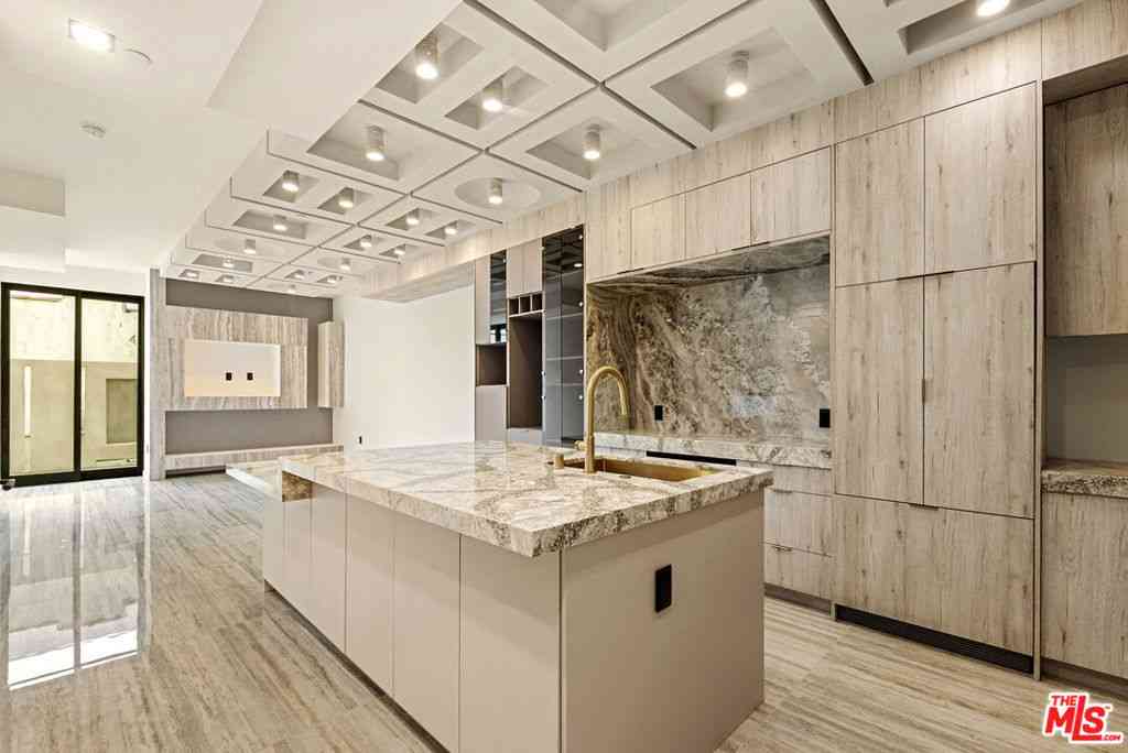 Condo For Rent - 1021 N Ogden Drive #2<br/> West Hollywood, CA 90046