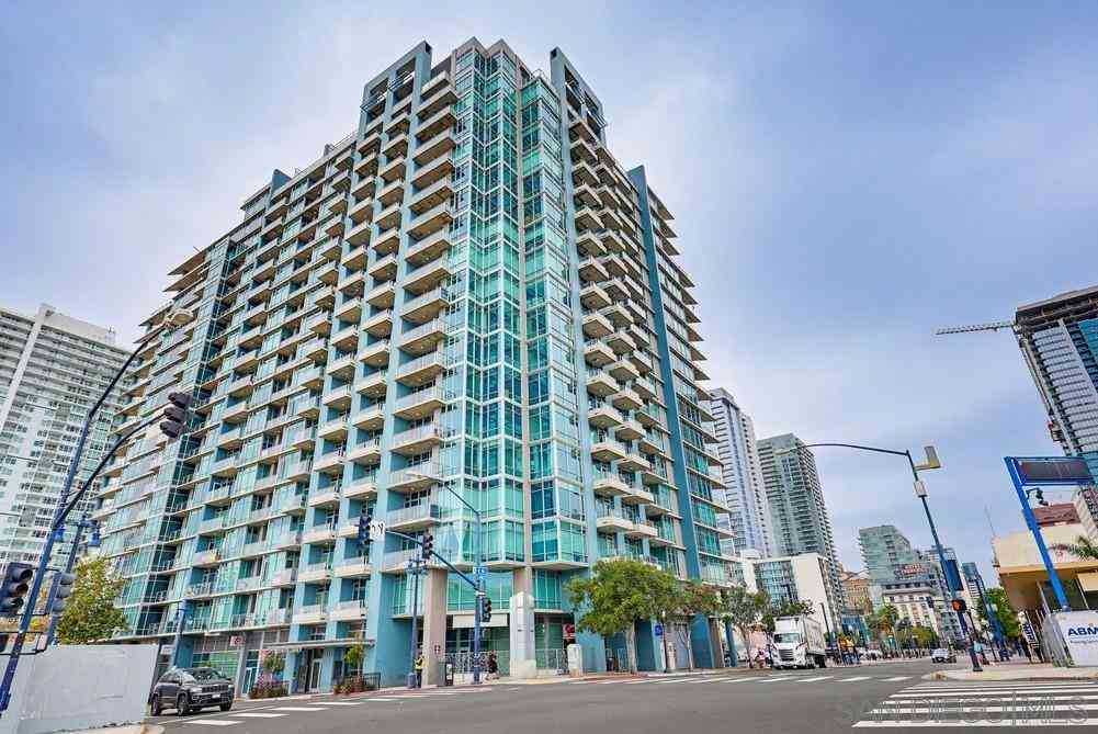 Condo For Sale - 1080 Park Blvd #913<br/> San Diego, CA 92101