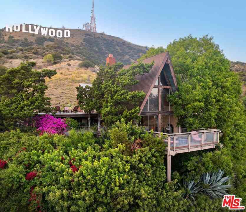 Homes For Sale - 6105 Mulholland Highway<br/> Los Angeles, CA 90068
