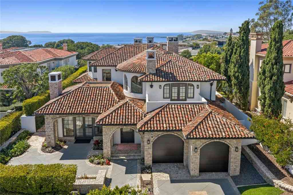 Homes For Sale - 15 Shoreline<br/> Newport Coast, CA 92657