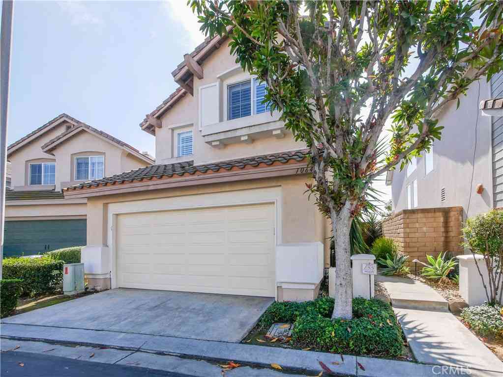 Homes For Sale - 1064 Moreno Way<br/> Placentia, CA 92870