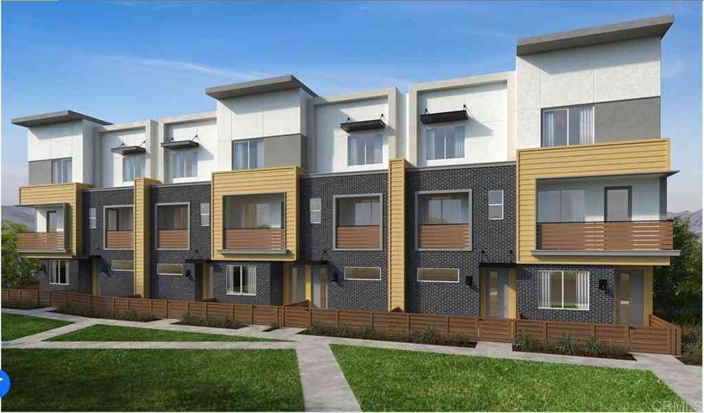 Townhouse For Sale - 531 Sandstone Court<br/> El Cajon, CA 92020