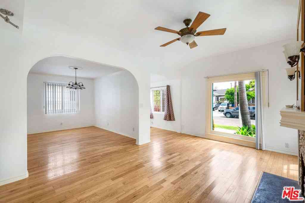 Homes For Sale - 521 N Vista Street<br/> Los Angeles, CA 90036