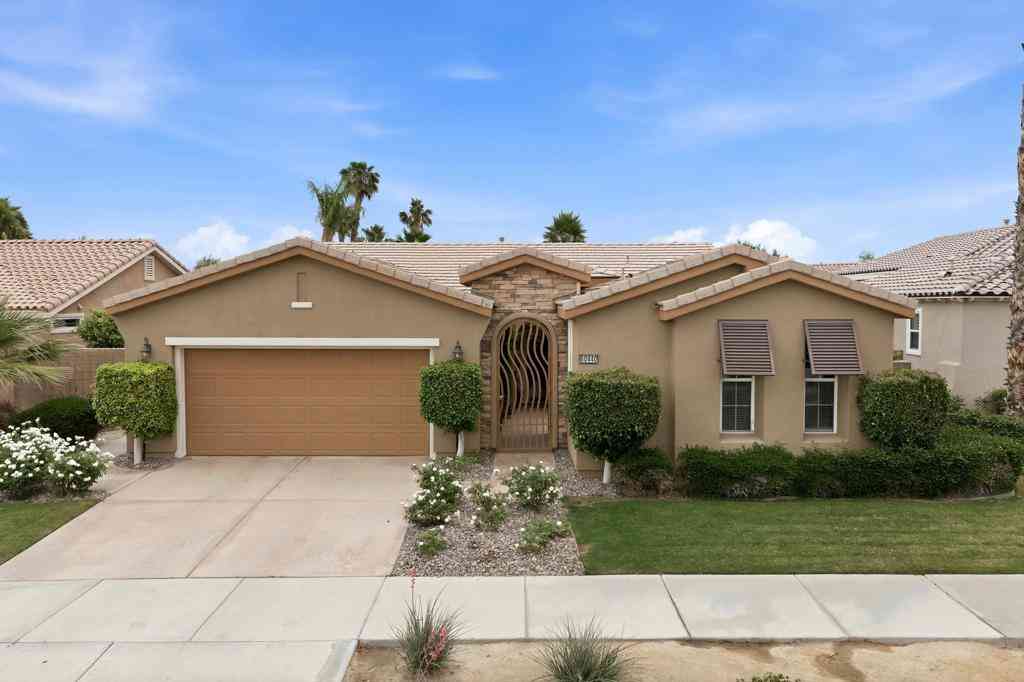 Homes For Sale - 60440 Juniper Lane<br/> La Quinta, CA 92253