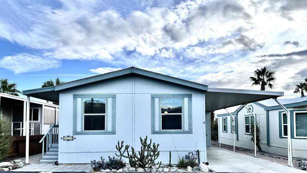 Mobile Home For Sale - 18070 Langlois Road #227<br/> Desert Hot Springs, CA 92241