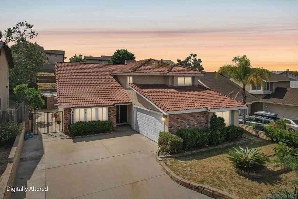 Homes For Sale - 712 Paseo Del Rey<br/> Chula Vista, CA 91910