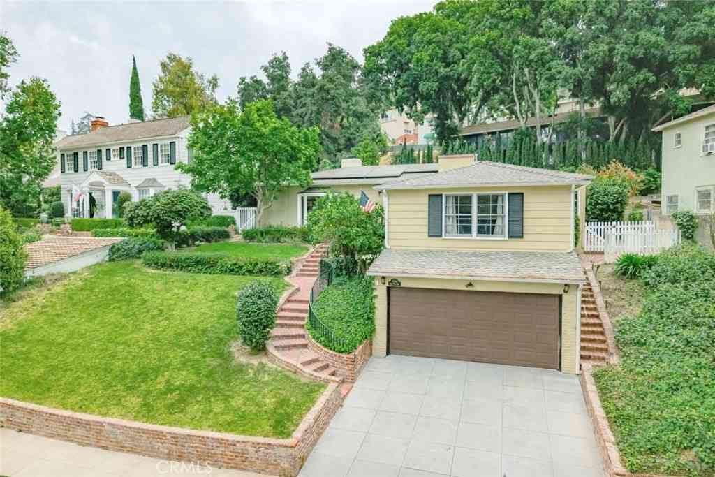 Homes For Sale - 7002 Bryn Mawr Way<br/> Whittier, CA 90602